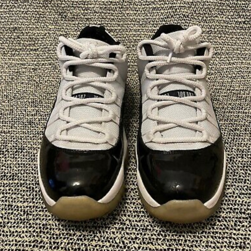 Nike Air Jordan 11 Retro Low ”Concord” 528895-153 Men’s Size 11 .